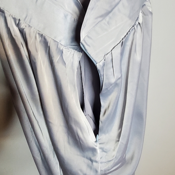 Nwt nasty gal oh what a night satin halter jumpsuit pale blue silver size 6 - Picture 10 of 14